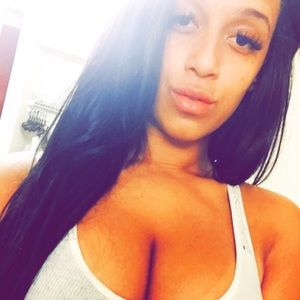 Meet your Posher, Lexi